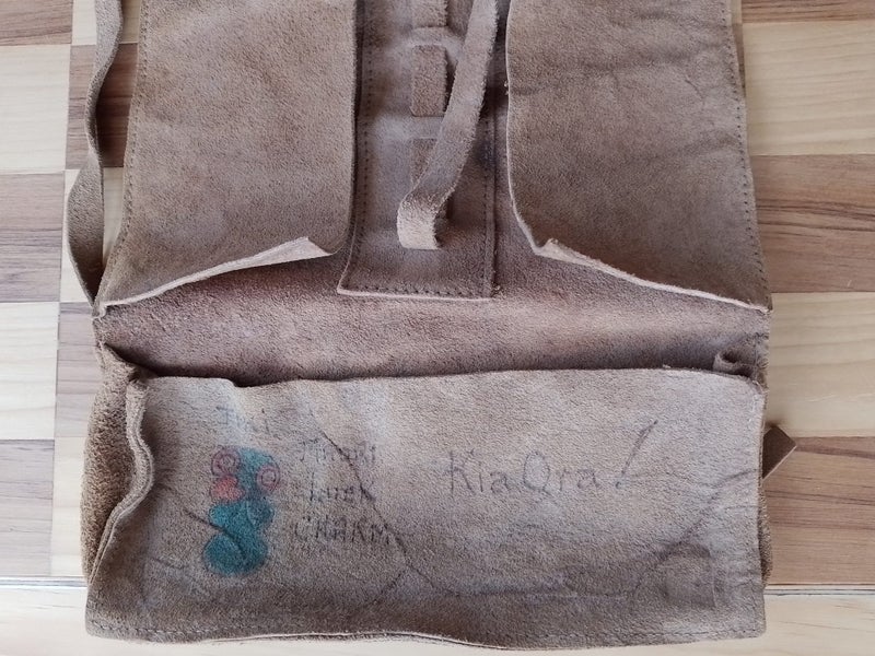 Original circa WW2 leather New Zealand Hold-all Carousel 2