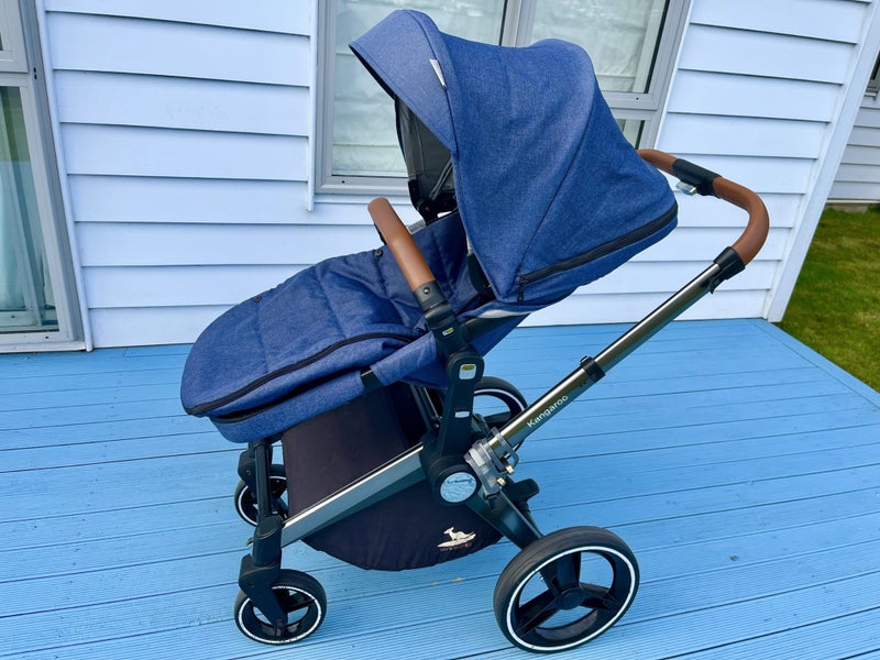 Venice Child Kangaroo stroller and bassinet Carousel 1
