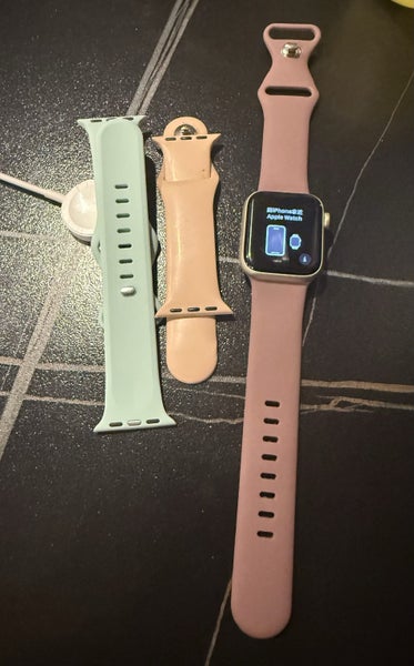 Apple Watch se 40mm Carousel 1