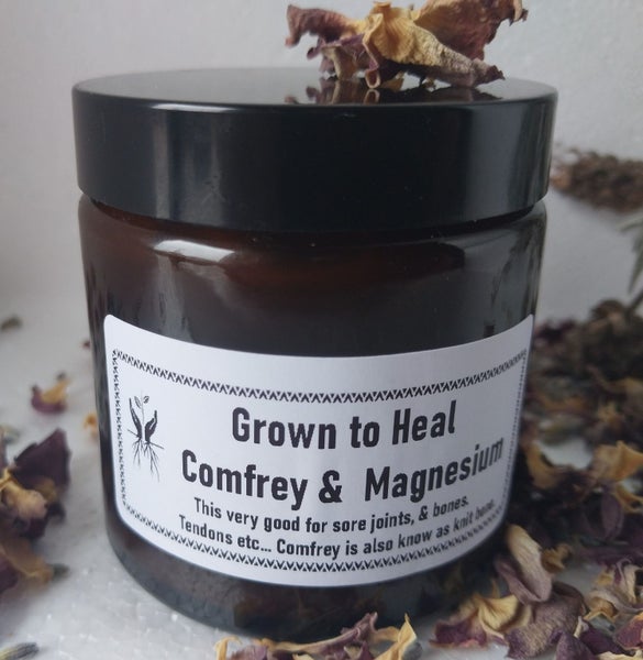 Medium Comfrey and Magnesium Balm Carousel 1