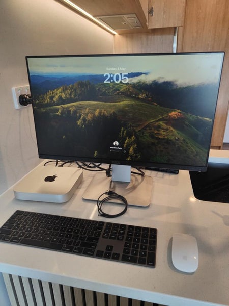 Mac mini M1 (2023) Bundle Carousel 1