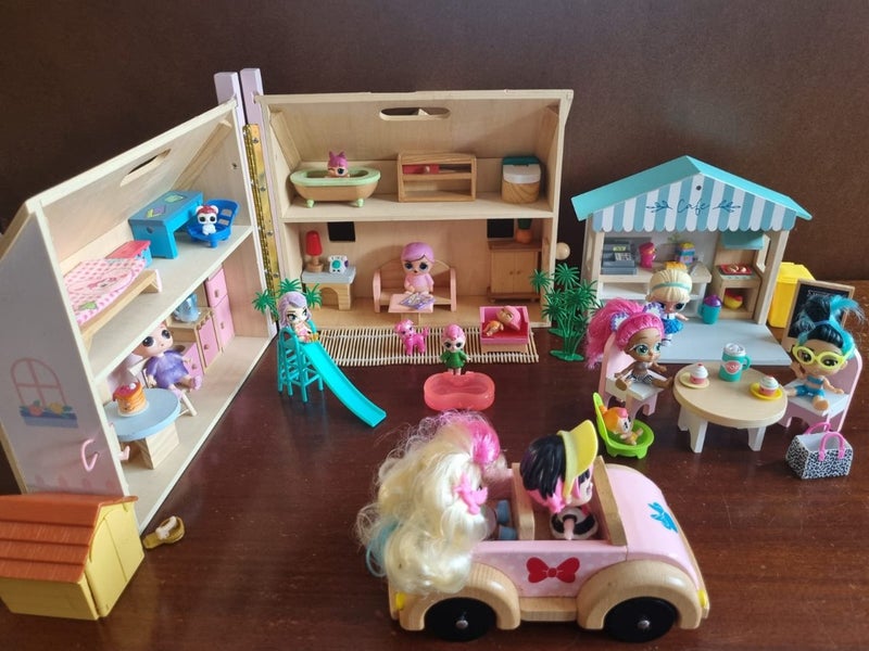 Wooden doll house and a cafe with dolls and accessories Carousel 1