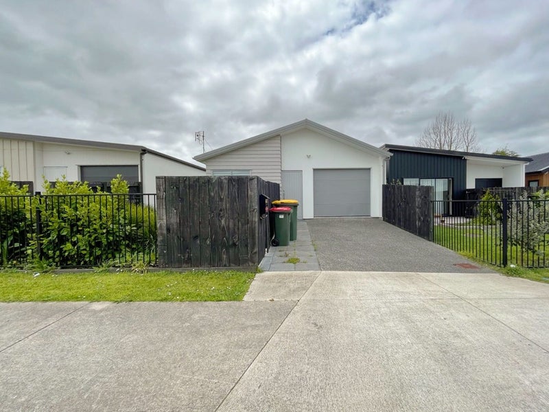 Image 1 of 11