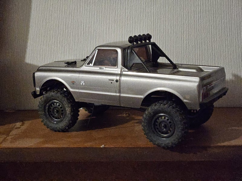 Axial SCX24 1/24 1967 Chevrolet C10 4WD Truck Brushed RTR, Silver, 2x batteries Carousel 2