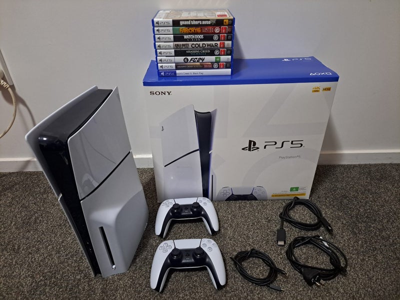 PS5 Slim Disc Bundle Carousel 1