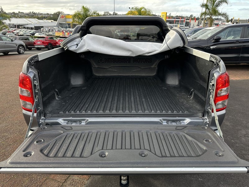 2016 Mitsubishi Triton GLXR 2.4L TD 2wd Manual62863271952385114