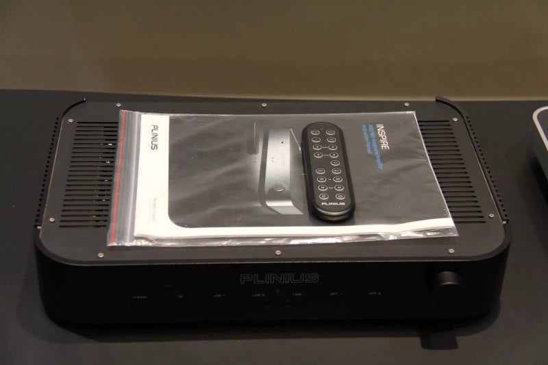 Plinius Inspire 880 Integrated Amplifier - DAC & Phono Carousel 2