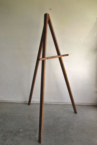 Wooden Display Easel - 1.4M Carousel 6