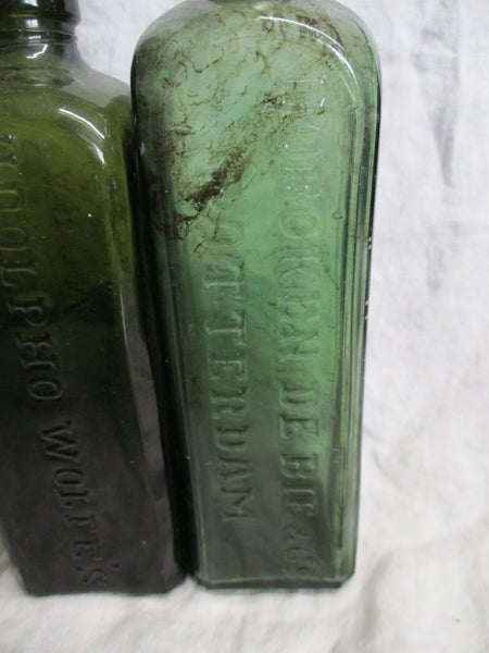 Old Small Schnapps Bottle - 3 x Bottles - 8329 Carousel 4
