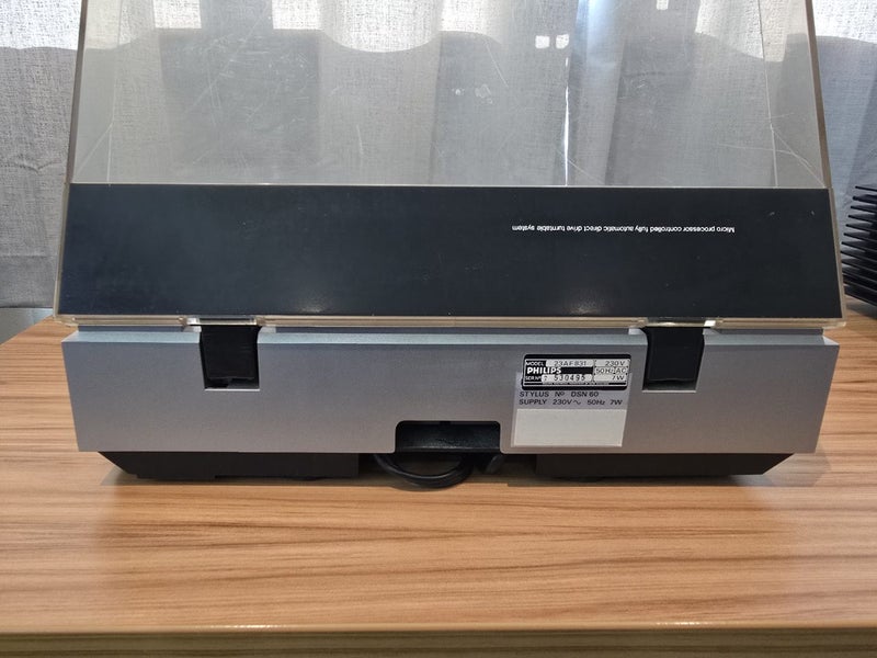 Philips/Denon Fully-Automatic Direct-Drive Turntable Carousel 19