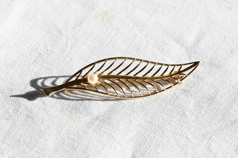 14 Carat Gold & Pearl Fern Brooch Carousel 5