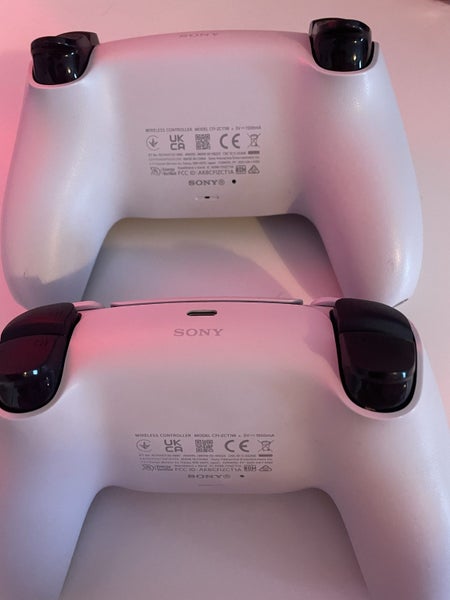 PS5 dualsense controllers Carousel 2