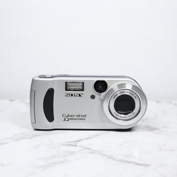 Sony Cybershot DSC-P71 (2002) Y2K Retro Digicam 3.2MP CCD Sensor *AFTERPAY* Carousel 2