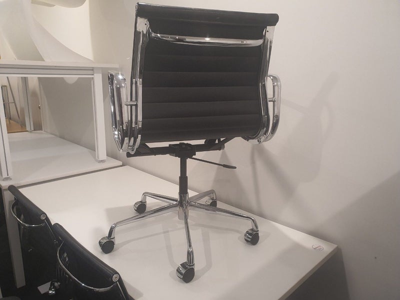 Eden Eames Classic Mid back Office chair RRP $700+++ Carousel 5
