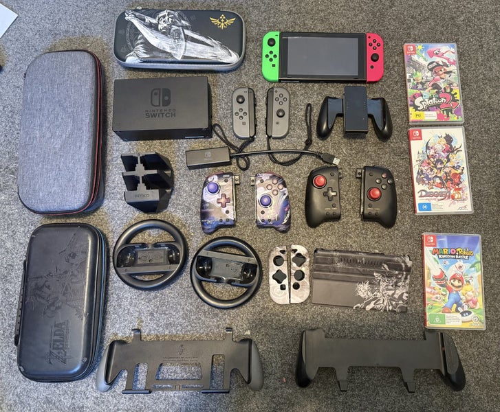 Nintendo Switch Bundle + Games Carousel 1