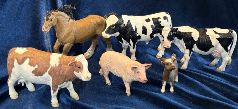 Schieich / Safari Solid Farm Animals in Excellent Condition Carousel 2
