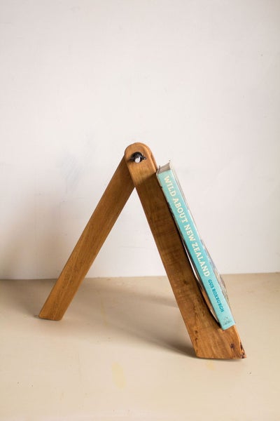 Small Display Easel Carousel 4