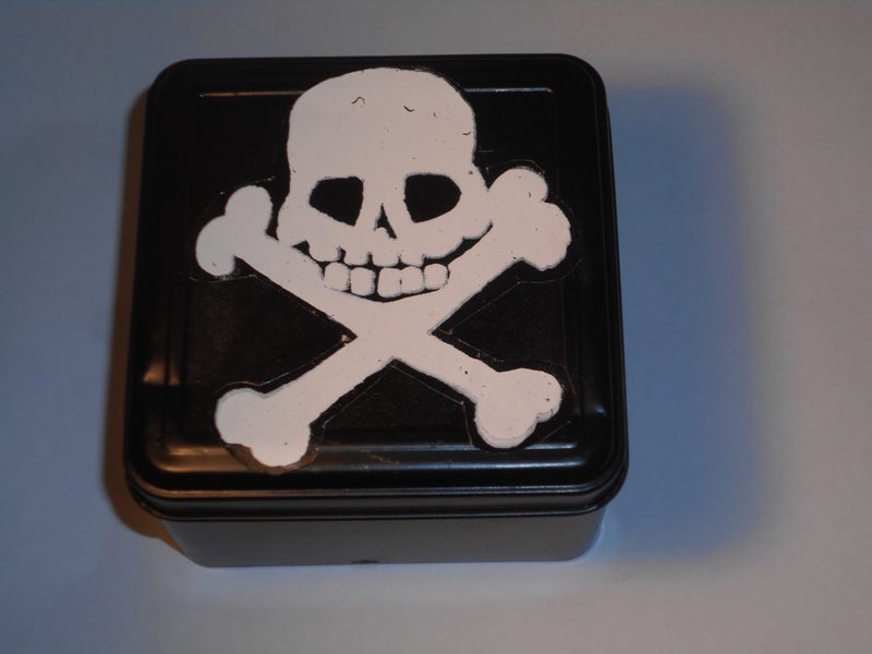SKULL TIN TN5 Carousel 1
