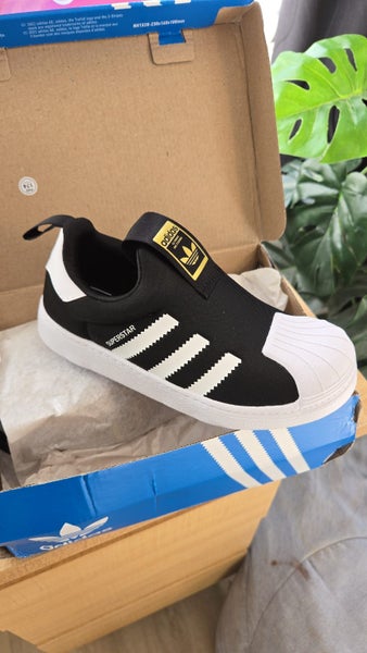 Adidas Superstar Carousel 1