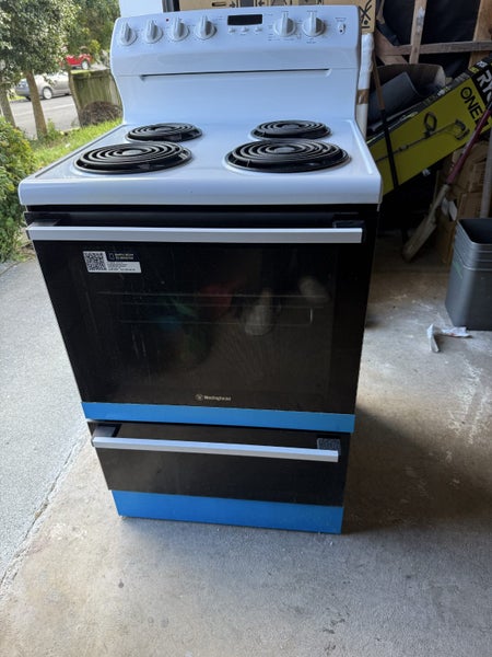 West 60cm 4 zone coil fstand cooker Carousel 2