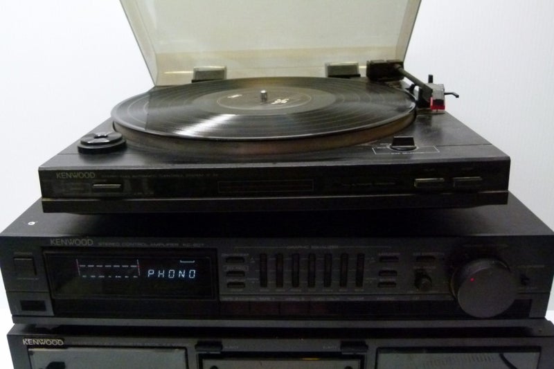 KENWOOD HI-FI SYSTEM (TURNTABLE, AMPLIFIER, TAPE DECK, PROCESSOR & TUNER) Carousel 2