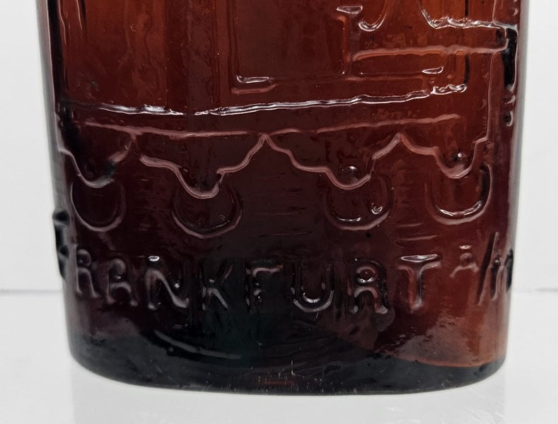 Warner's Safe Cure Frankfurt one pint bottle Carousel 2