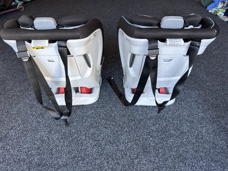 Black Britax Boulevard Click Tight Car Seat Carousel 2