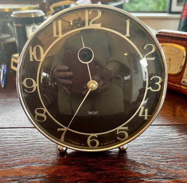 Vintage Retro Bedroom Clock Carousel 1