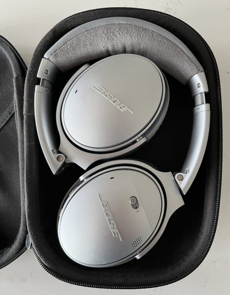 Gorgeous Bose QC35 II Wireless Bluetooth Headphones Carousel 2