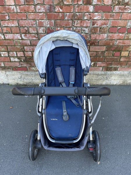 UPPababy Vista Pram and Bassinet Carousel 8