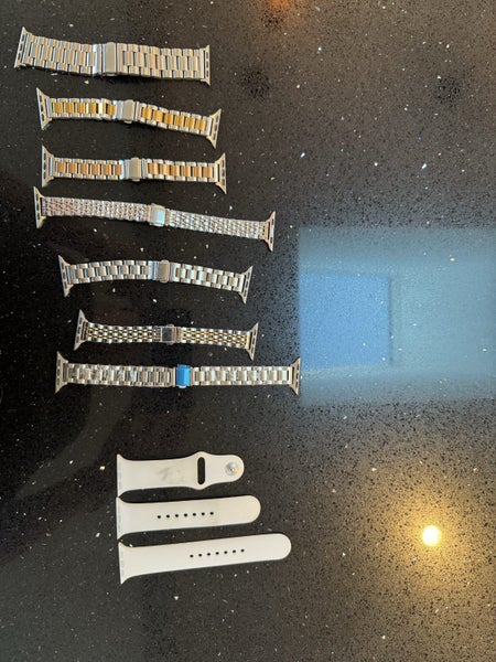 Apple SE Watch - Silver Carousel 4