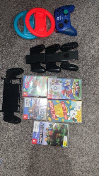 Nintendo switch games and controllers Carousel 1