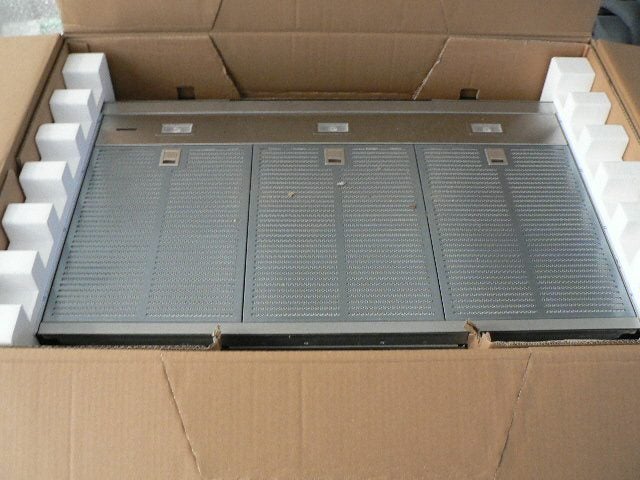 Bosch kitchen rangehood Carousel 1