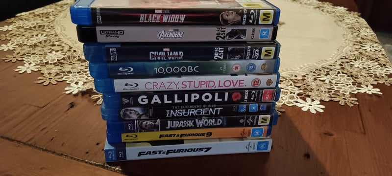 ASSORTED BLU RAY DVDS. Carousel 1