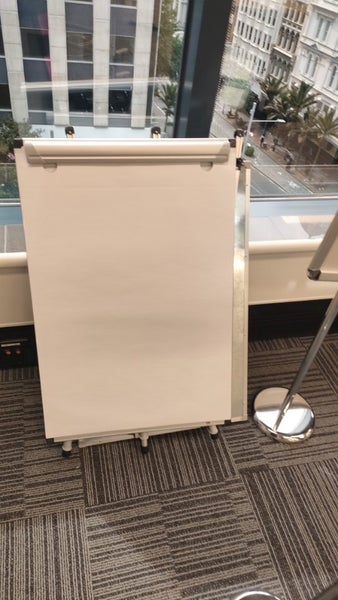 Flip chart/whiteboard easel Carousel 2