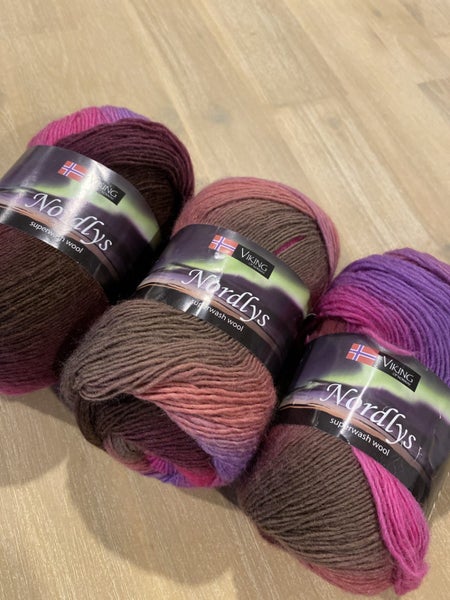 Nordlys super wash wool Carousel 1