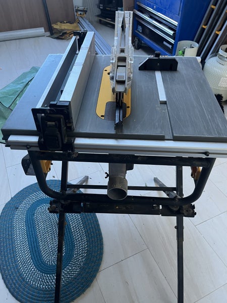 DeWalt DW745 Table Saw and stand Carousel 4