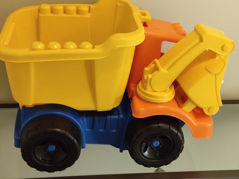 Mega Bloks Dump Truck Carousel 1