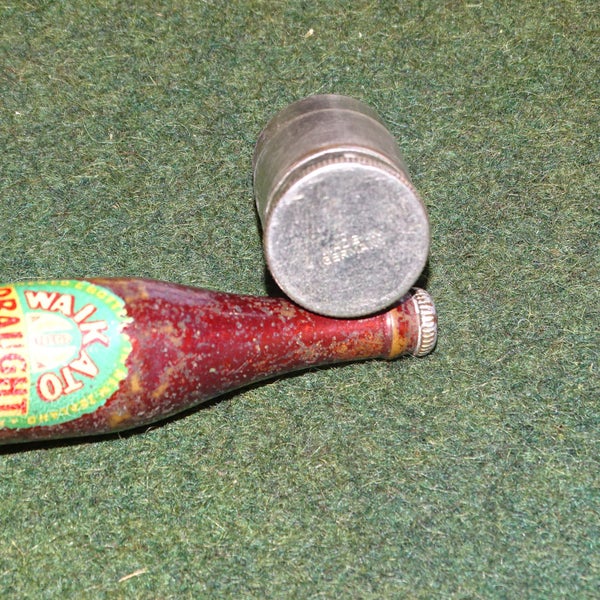 Cigarette Lighter Waikato Draught Bottle ........ Made in Germany Carousel 3