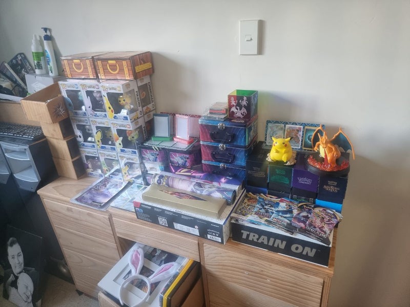 $1 Res!!! Huge Pokémon Collection Cleanout. Carousel 2