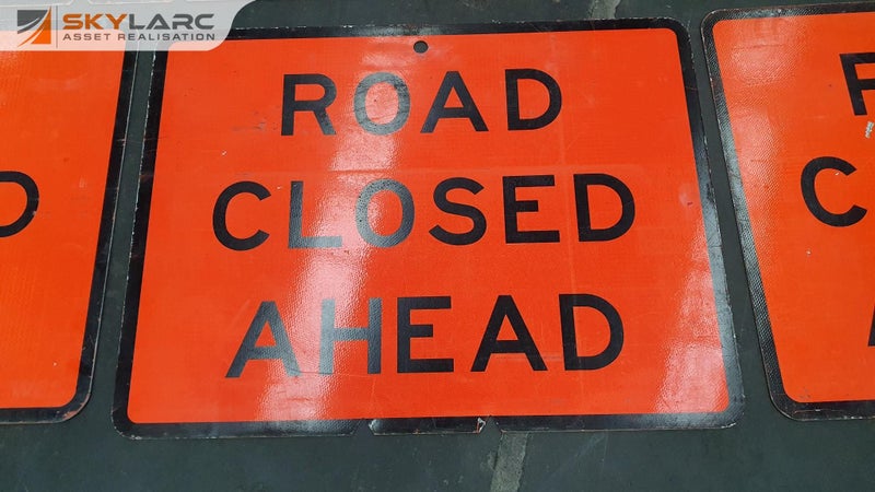 5 Aluminium Reflective Orange ROAD CLOSED AHEAD Signs Carousel 2