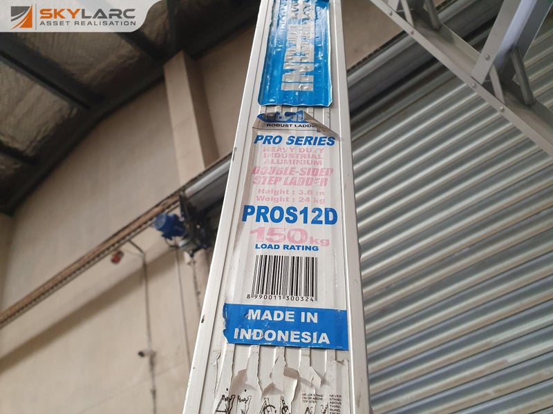 Indalex Pro Series Very Large Stepladder Carousel 3
