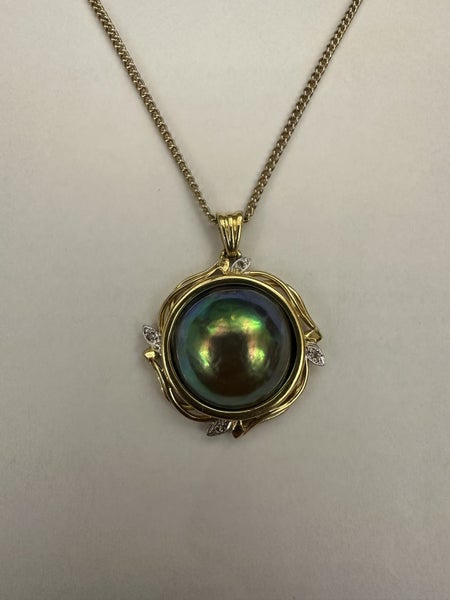 Abalone Mabe Pearl Pendant Necklace Carousel 2