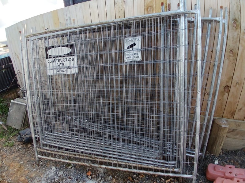 Temporary Fences and feet Carousel 3