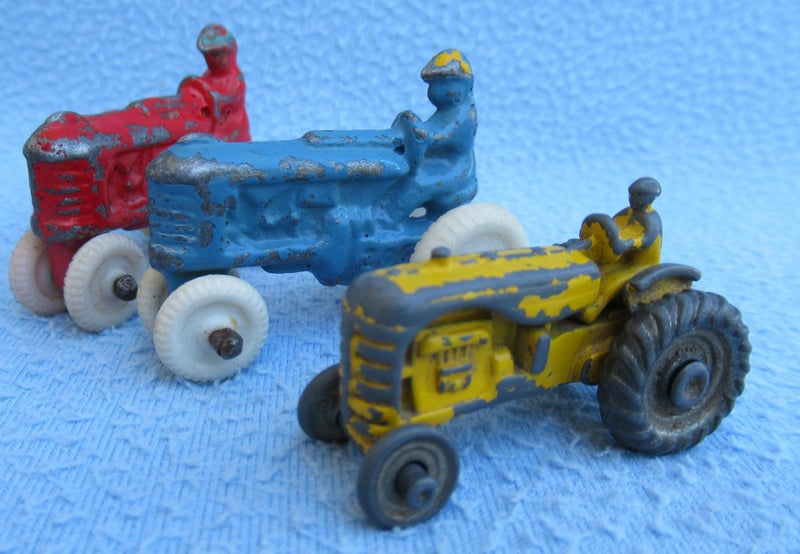 2 Fun Ho tractors plus other Carousel 1