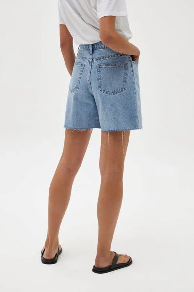 Assembly Label Size 30 Boy Short Light Stone RRP $110.00 Carousel 2