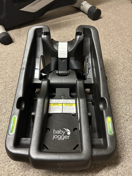 Baby Jogger Car seat and base Carousel 4