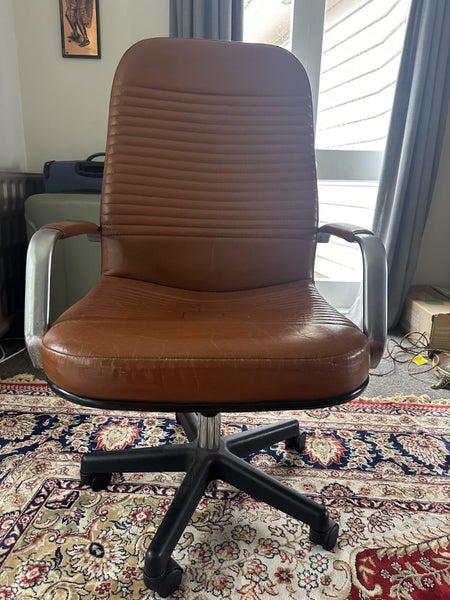 large office chair Carousel 1