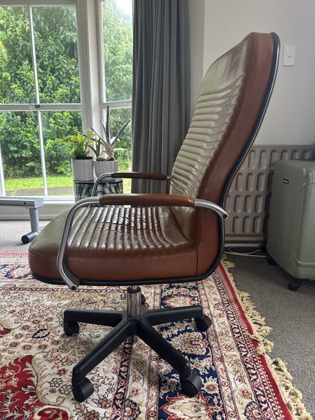 large office chair Carousel 3