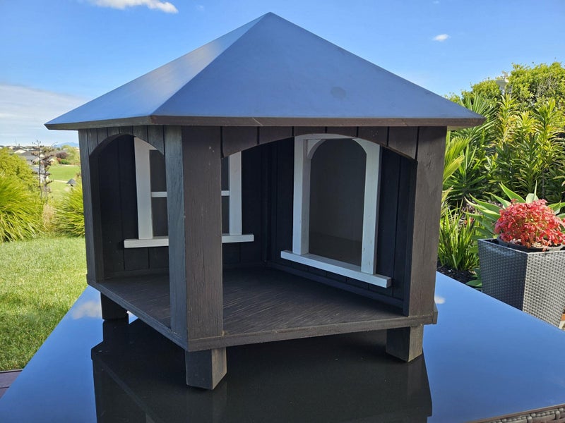 BIRD OR CAT HOUSE - YOU DECIDE! Carousel 2